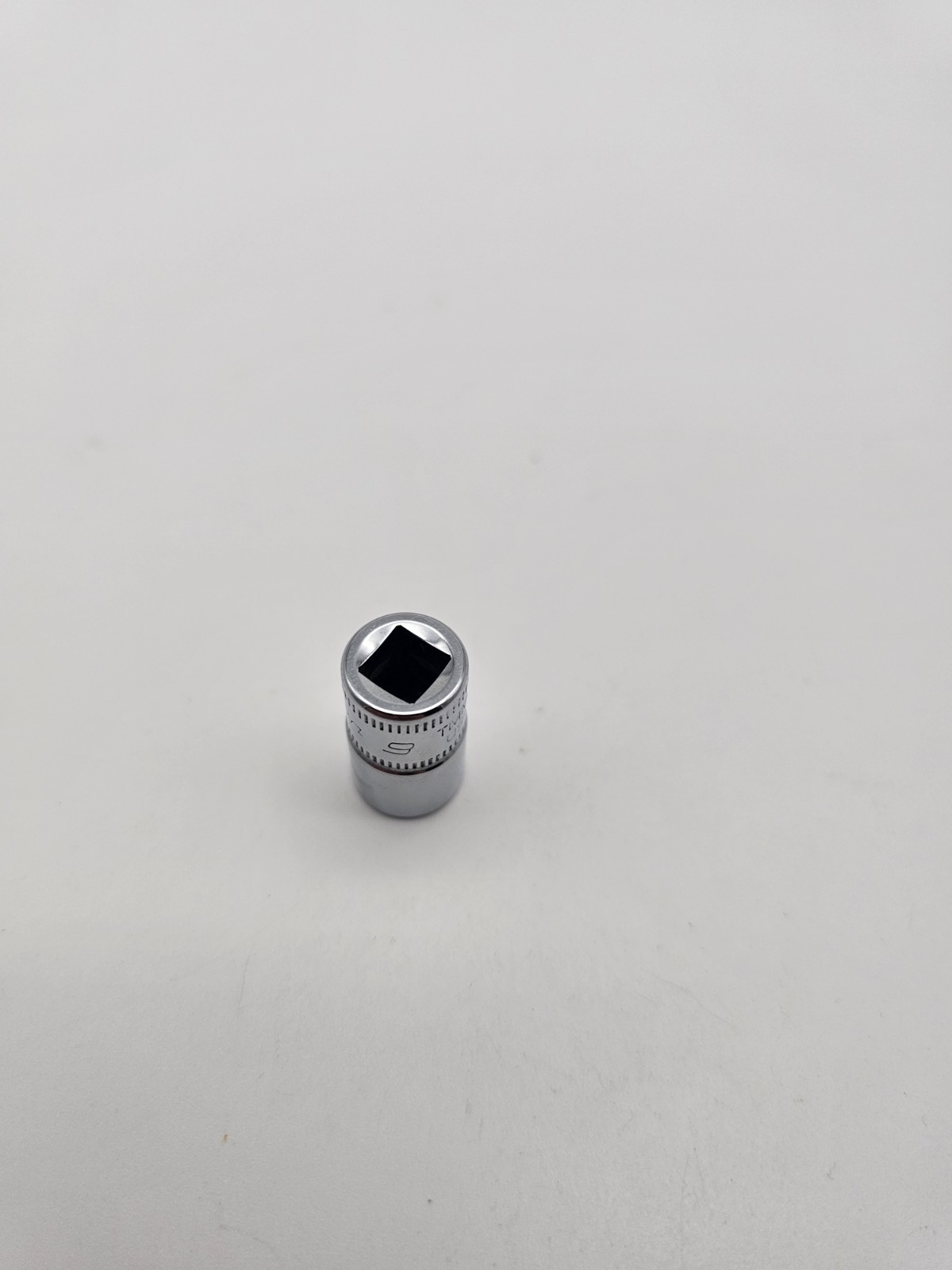 Snap-on Tools 1/4″ Dr. 9mm METRIC 6pt Shallow Chrome Socket TMM9 USA