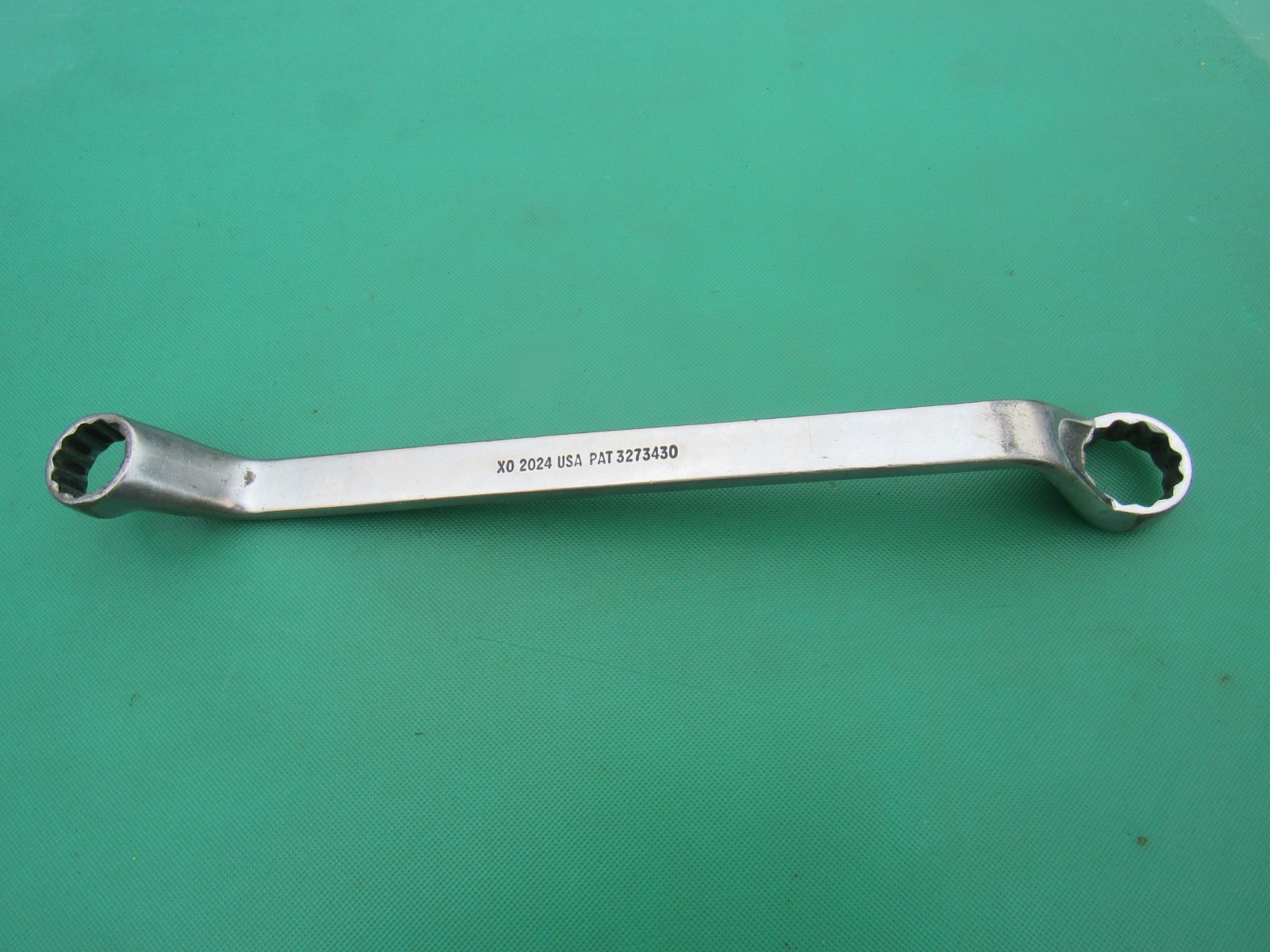 SNAP ON X02024 5/8″ X 3/4″ 12 POINT BOX END WRENCH 60° OFFSET UNDERLINE USED XO