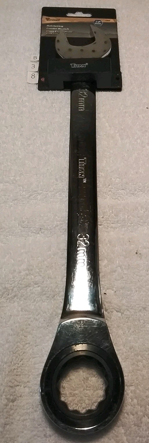12528 TITAN TOOLS 32MM RATCHETING COMBO WRENCH 16″ LONG