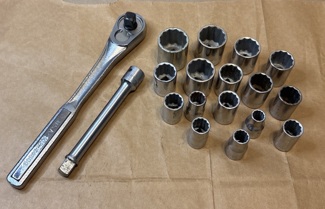 Craftsman K4-44809 1/2” Drive Ratchet 10” w/ 16 Sockets + 6” Ext. V Series USA