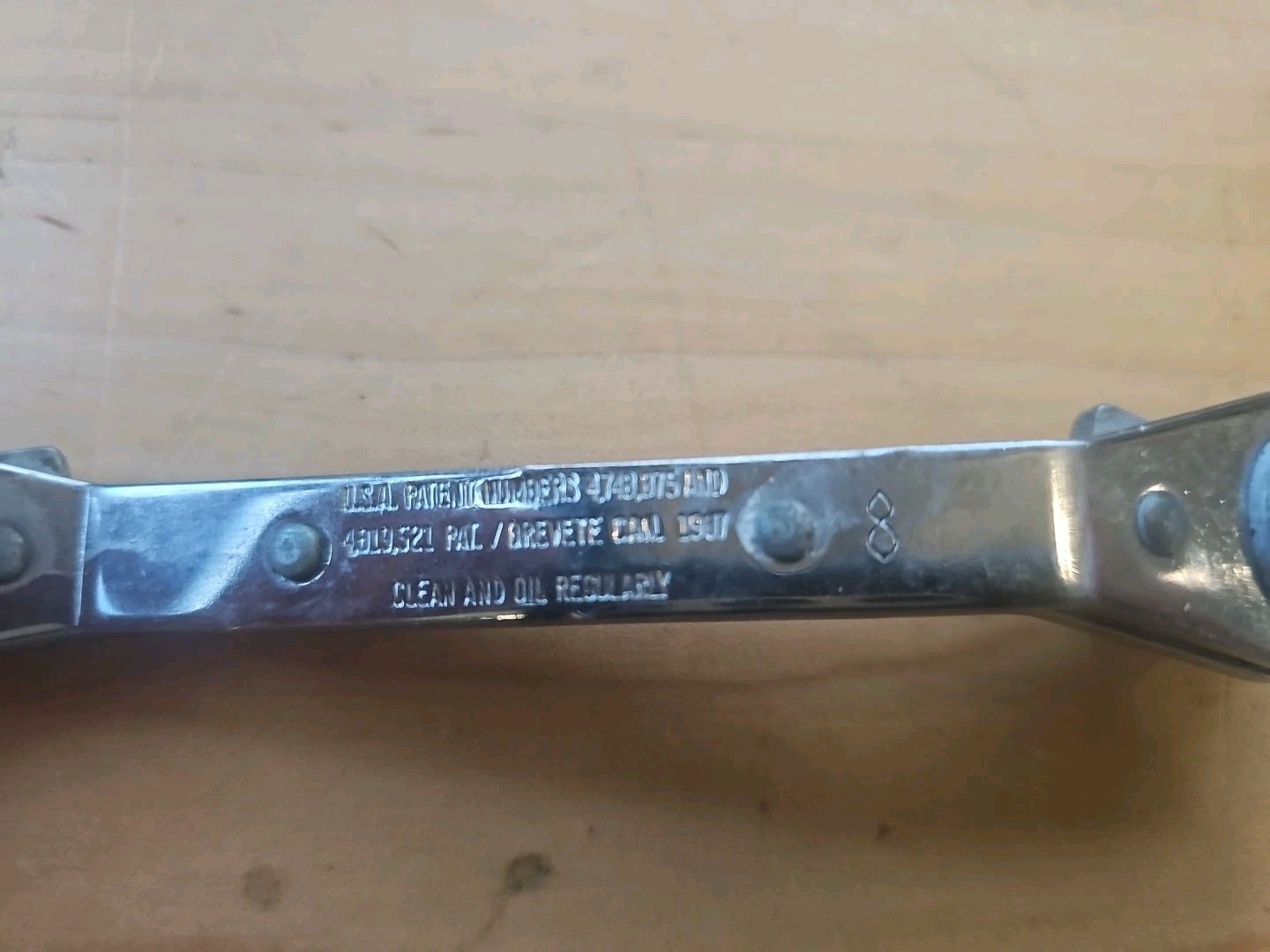 KASTAR Row-BIT0810 Offset Ratcheting Screwdriver 1/4″ Hold Wrench, Free Shipping