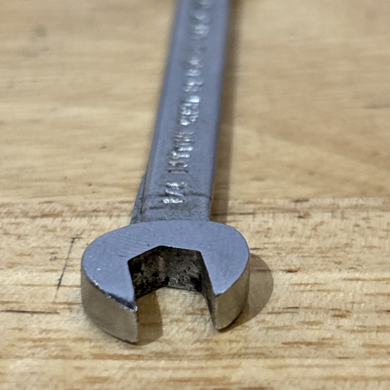 Dayton 5/16″ x 1/4″ Ignition Double Open End Wrench 4×157 Vtg USA