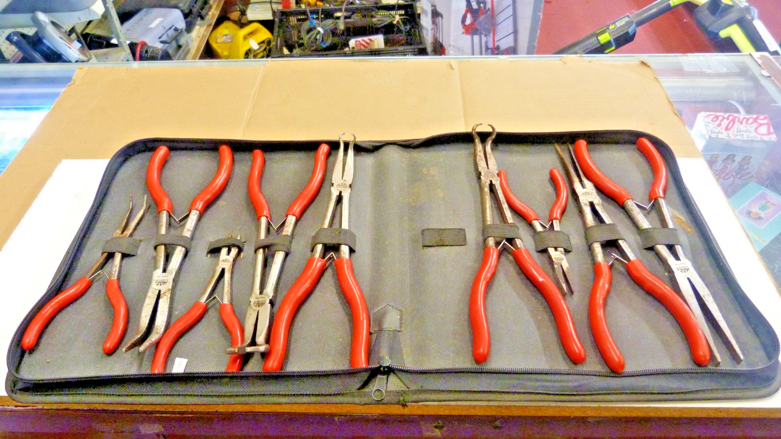 Mac Tools 9Pc Combination Pliers Set WITH CASE.