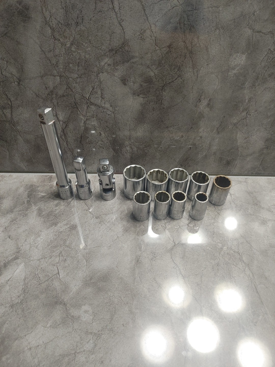 12 Piece Craftsmen Set 9 Craftsman 12pt 1/2 «Drive Sockets and 3 Extention