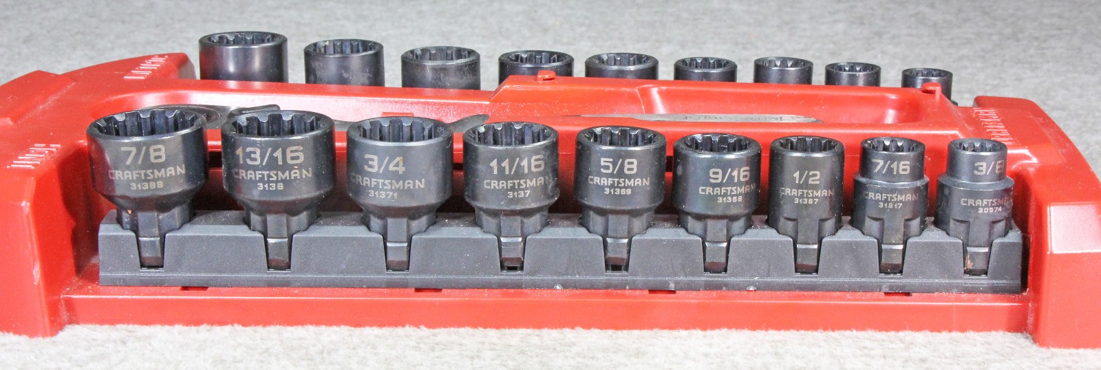 Craftsman 31088 19 Piece SAE / METRIC Universal Max Axess™ Pass Thru Socket Set