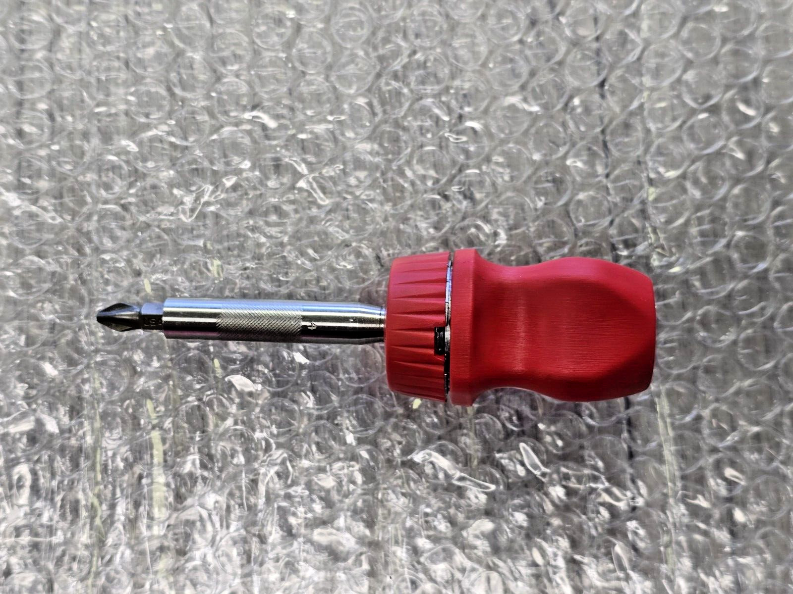 Snap On RED NEW SSDMR1AR ratcheting stubby hard handle screwdriver Phillips bit