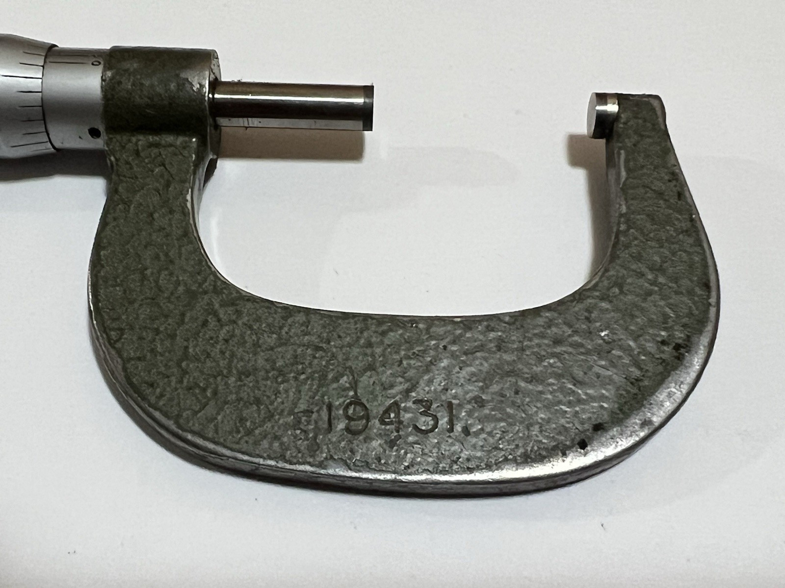 Mitutoyo 1″ – 2″ Outside Micrometer Gauge 5210-243-2933 in Box Caliper Japan