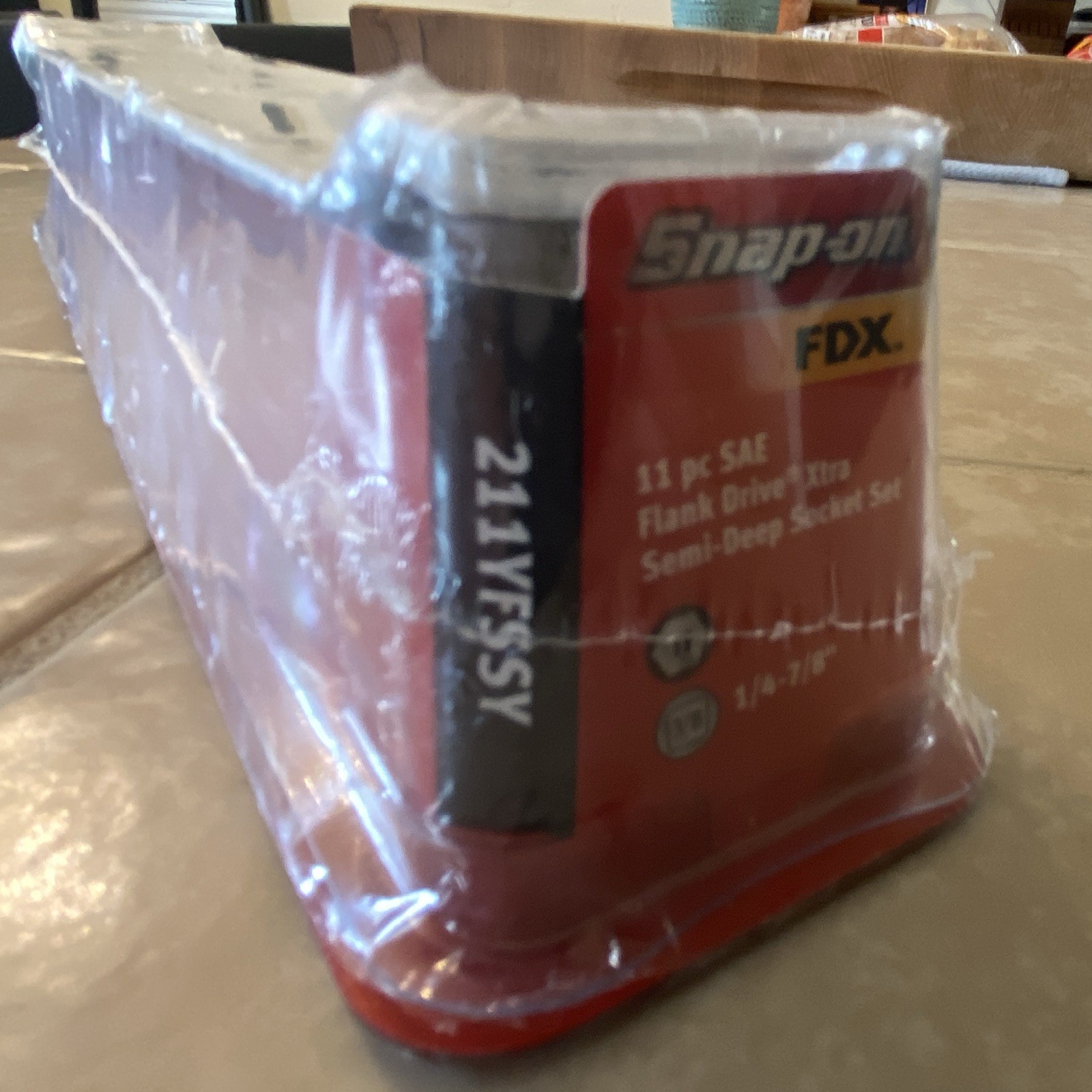 Snap On 211YFSSY 11 Piece SAE Flank Drive Xtra Semi-deep Socket Set Unopened