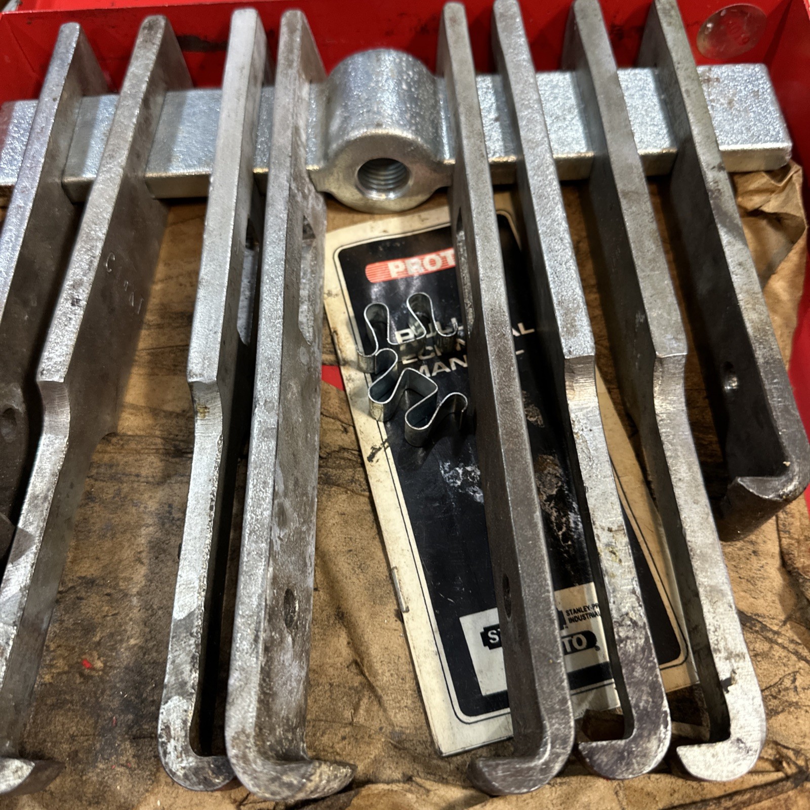 USED Proto J4234B 10 Ton 2-Way Straight Jaw Puller Set USA Tool NO FORCING SCREW
