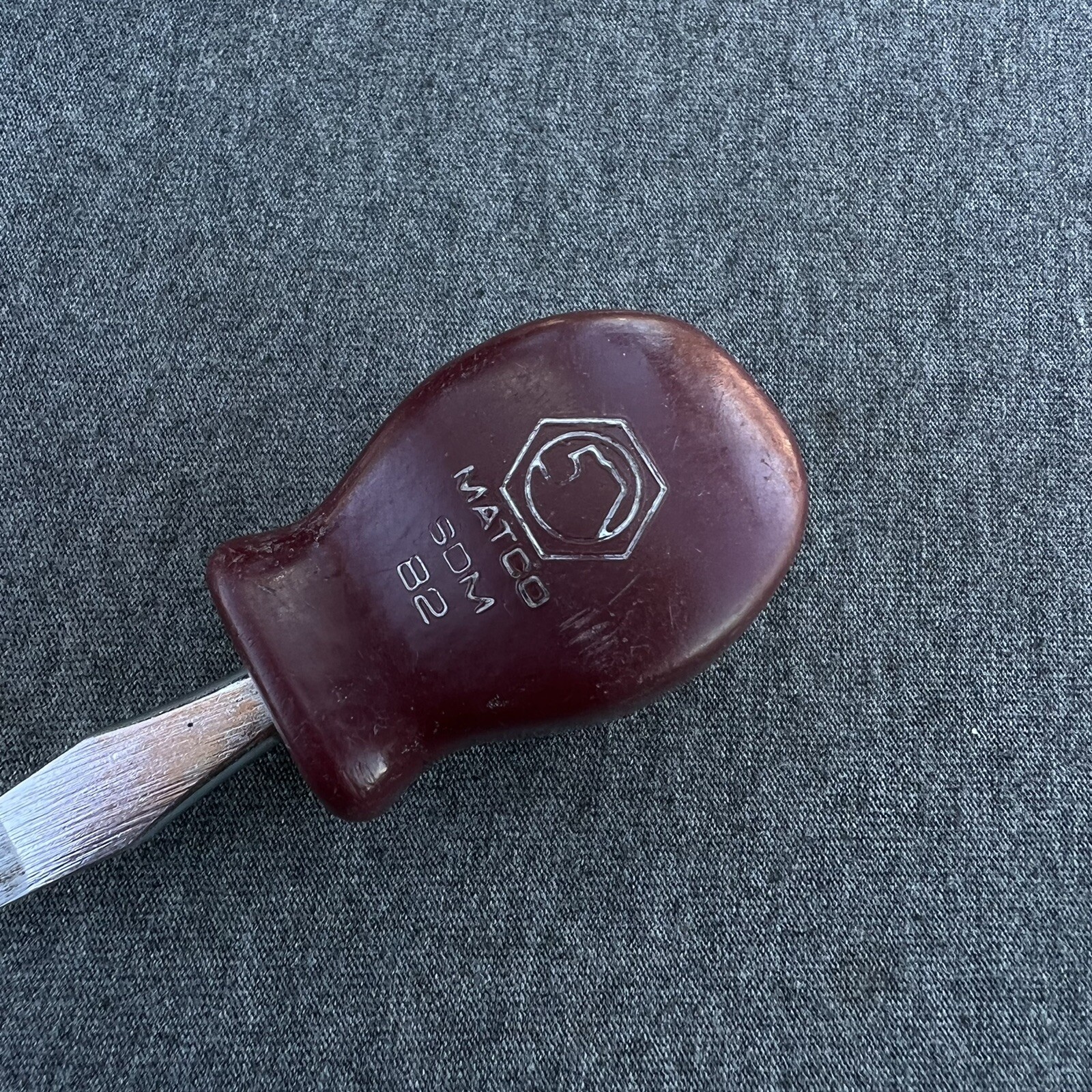 Matco Tools #SDM82 Burgundy 3-1/4”Long Stubby Flat/Slotted Tip Screwdriver