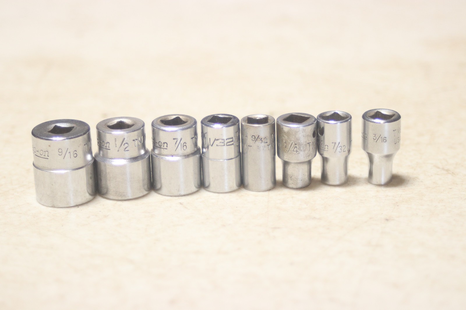 Lot of 13 Snap On 1/4 Inch Drive SAE 6 Point Sockets 3/16 to 9/16