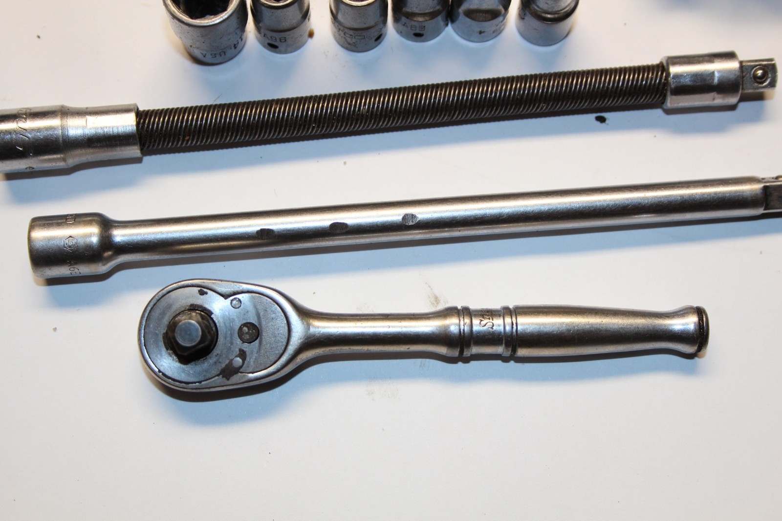SNAP-ON TOOLS 1/4″ DRIVE RATCHET, FLEX EXTENSION, DEEP/SHALLOW MAG SOCKET LOT US