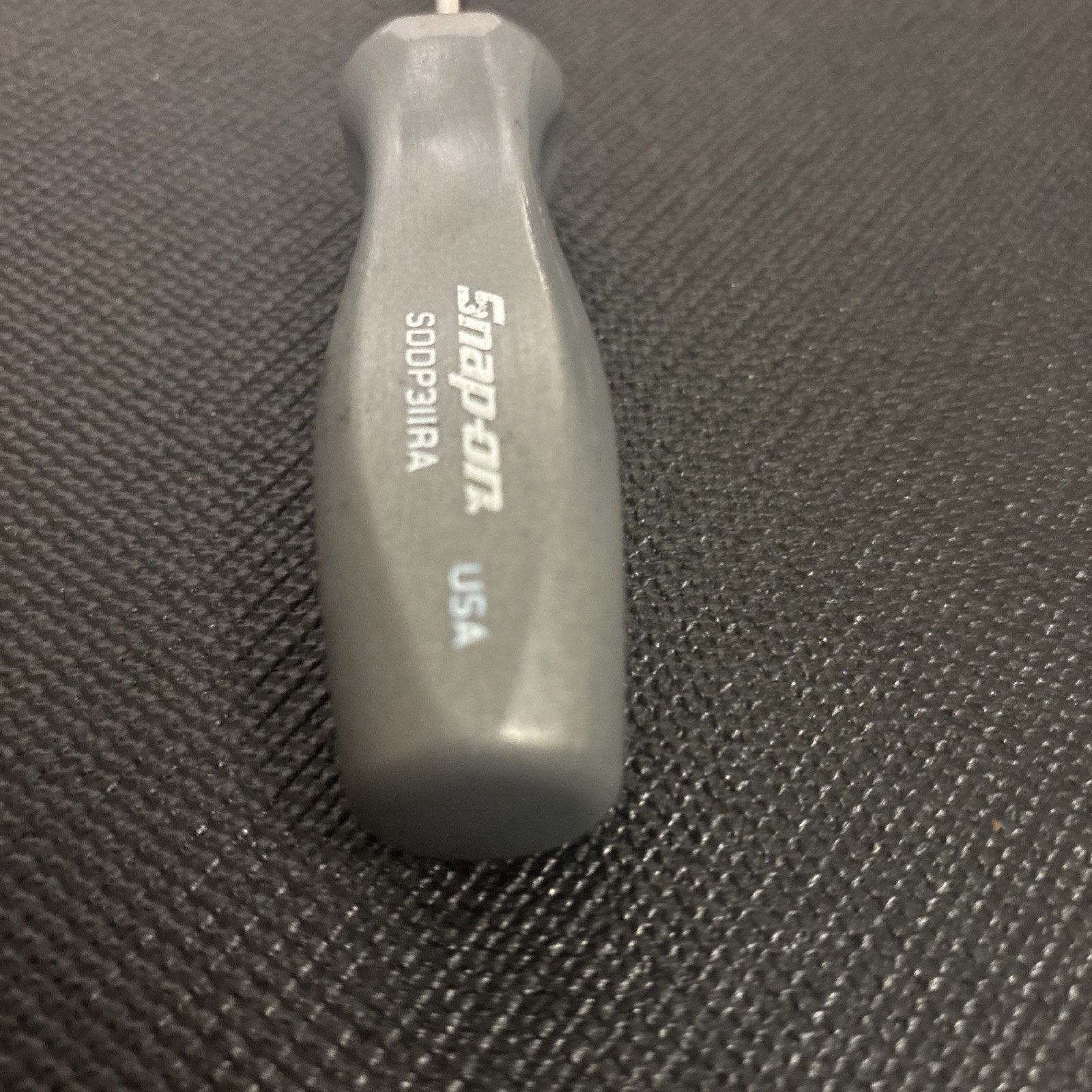 Snap-on ToolsDARK TITANIUM Hard Handle #1 Phillips Screwdriver SDDP31IRADTPreown