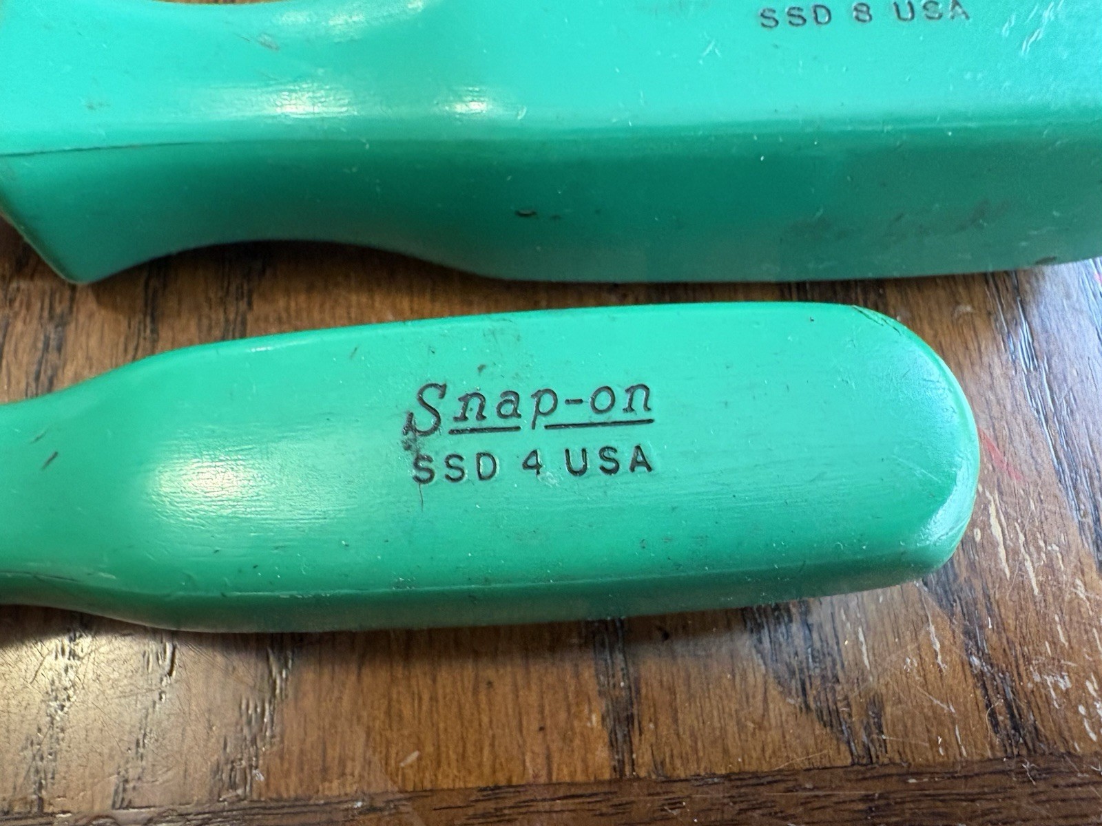 (2) Snap-on Screwdrivers Flat Slotted Round Shank #SSD4 #SSD8 USA