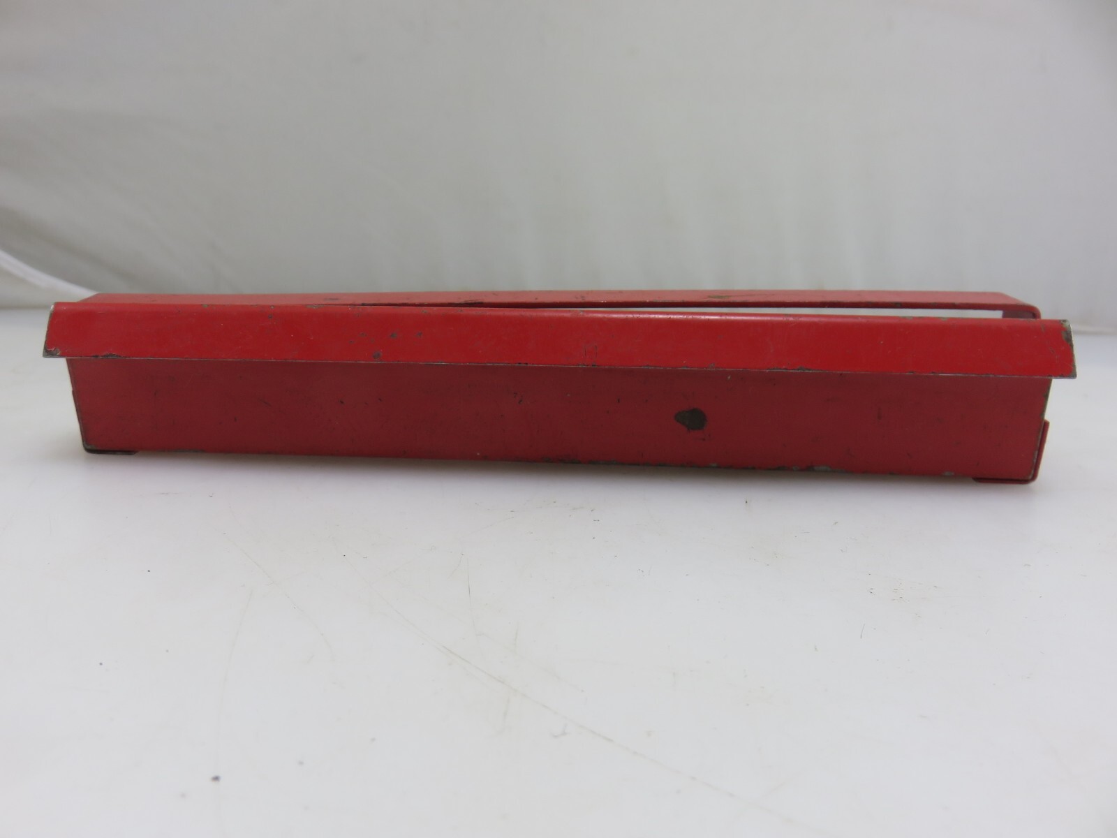 Unbranded Hang-On Socket Caddy Tray Holder RED For 3/8″ Dr. Short Socket Set