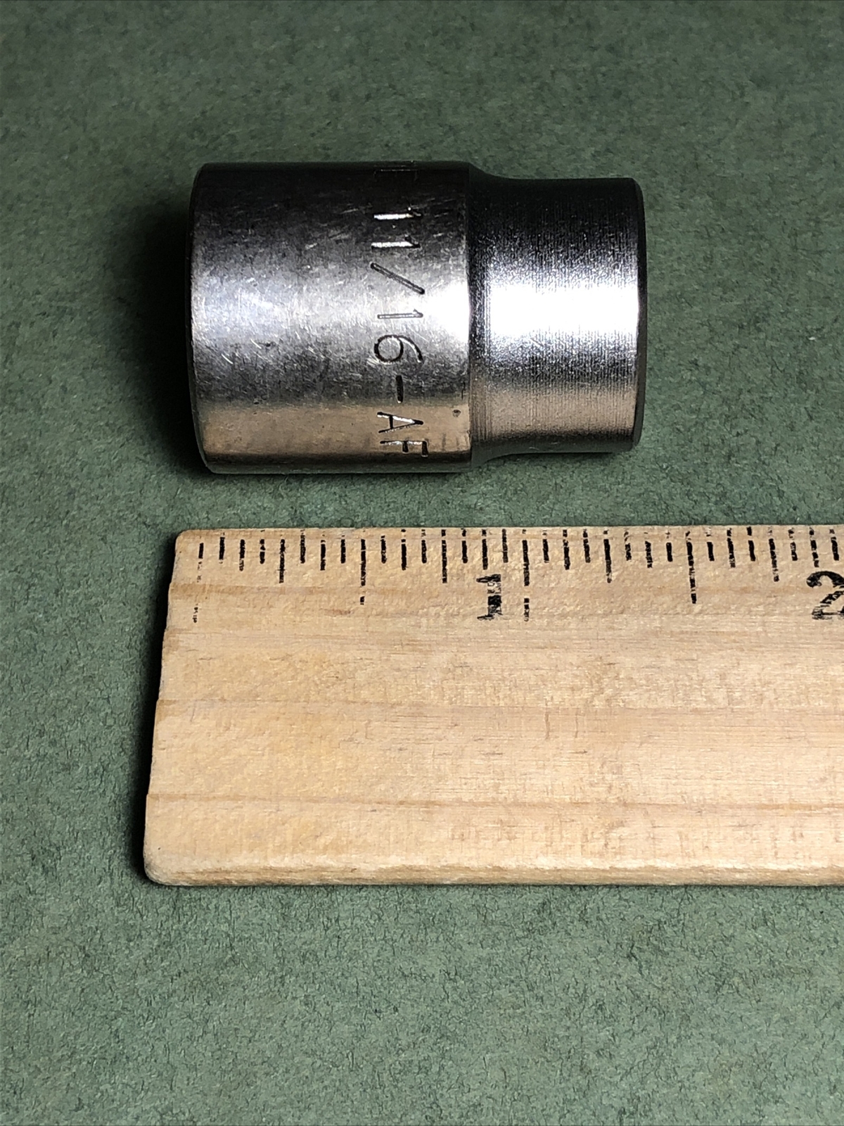 Vintage SIDCHROME | 11/16″ AF | 1/2″ Drive 12-Point Socket | Australia