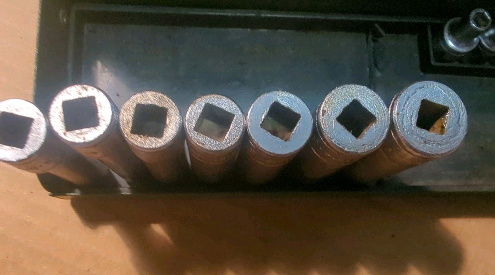 Nice Vintage SK Tools USA 1/4” Drive Socket Set Sae Deep Shallow 19pcs S-K