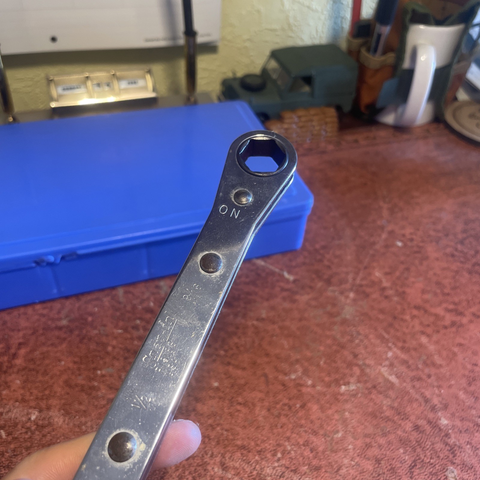 Snap On 1/2 inch x 9/16 inch Ratchet Box Spanner Wrench R1618S USA