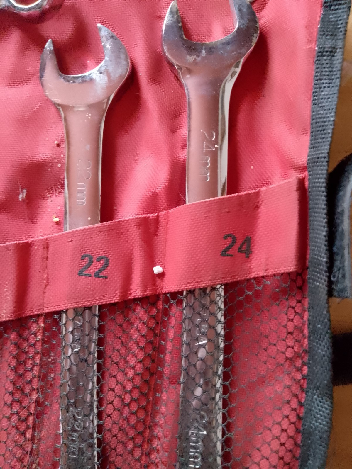SNAP ON U S A 12 PIECE COMBINATION WRENCH SET CHROME VANADIUM STEEL 8-24 MM