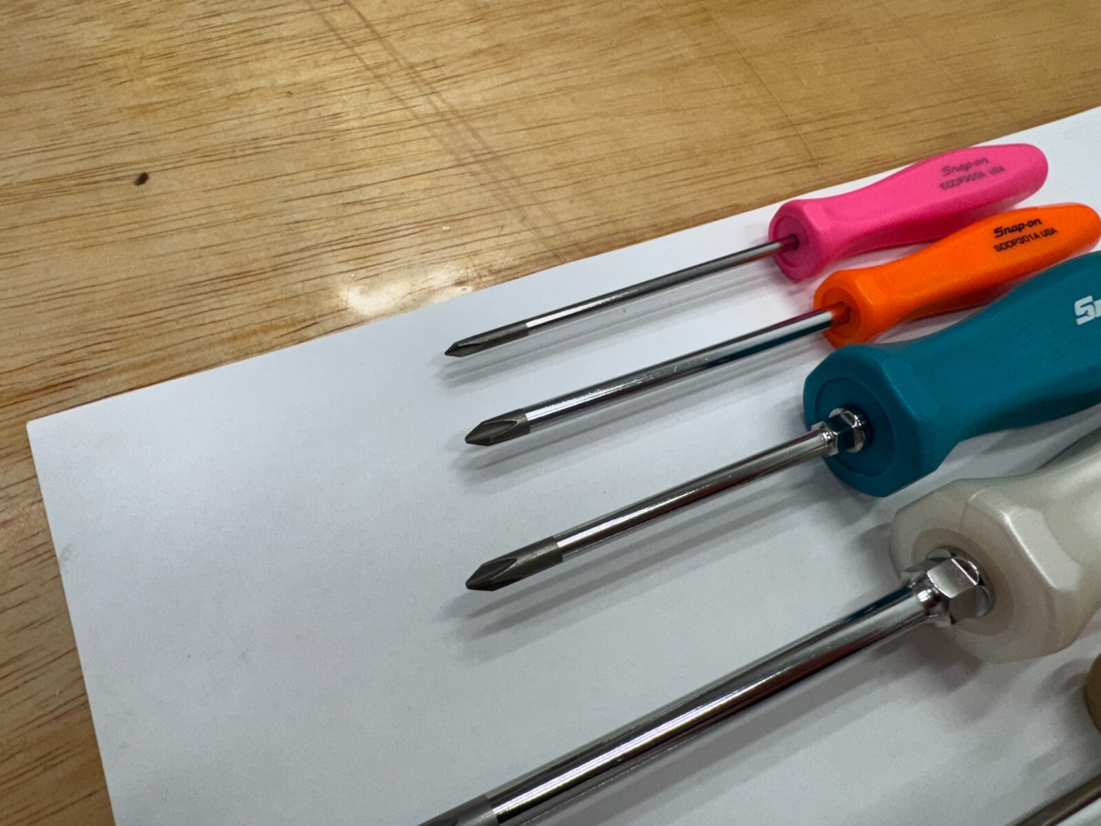 Snap-on Tools NEW 5pc MULTI-COLOR Hard Handle PHILLIPS Screwdriver Set SDDP50MC