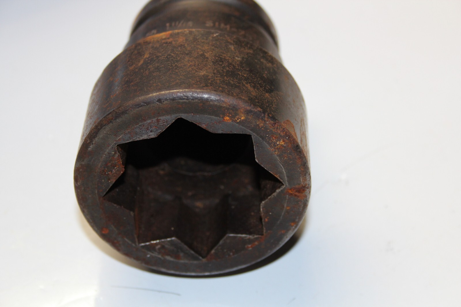 SNAP-ON TOOLS 1-1/2″ Drive 8-Point SAE 1-11/16″ / 43MM Impact Socket USA SIM-754