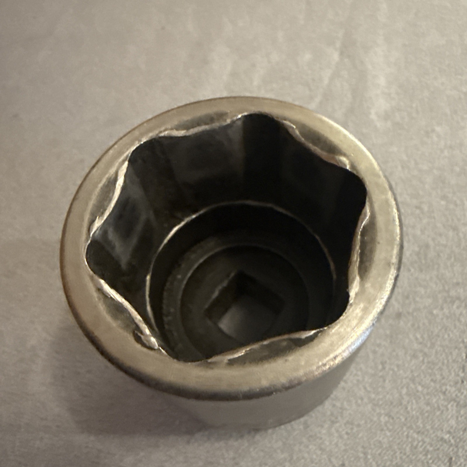 Snap-on Tools USA 1/2″ Drive 34mm Metric 6pt Shallow Impact Socket IMM340
