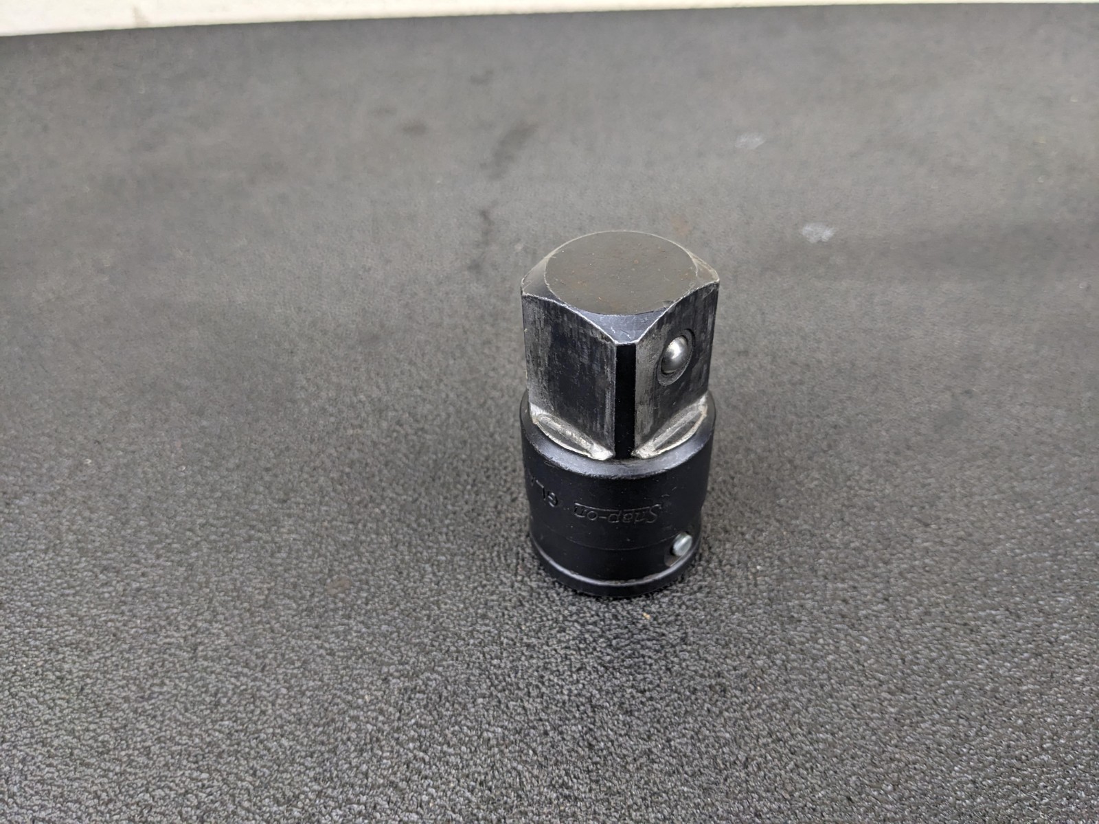 #bo862 Snap-On Tools USA 3/4″ to 1″ Drive Adapter Extension Socket GLA72A