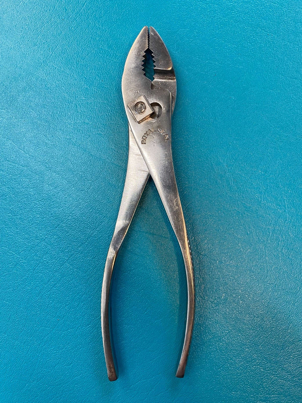 ROYAL SEAL Slip-Joint Adjustable Pliers, Clean and Rust Free, Textured Handles