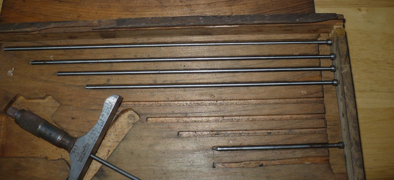 Vintage Starrett 440-B Depth Micrometer and Rods, Wooden Box