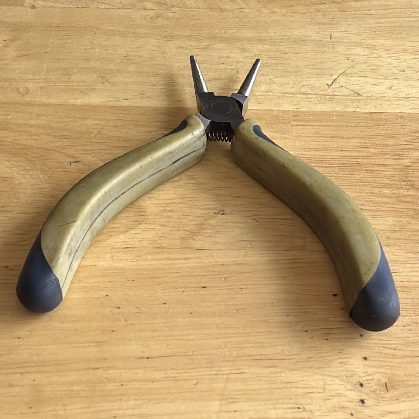 Blue Point Tools 5″ Long Mini Round Needle Nose Pliers B75CMP