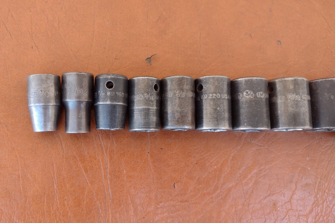 Vintage Snap On 12 Pc. 1/2” Dr. SAE 6 Pt. Impact Socket Set 3/8” to 1-1/16″ USA