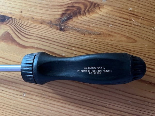 NEW SNAP ON SSDMR8A 15/16″ RATCHETING MAGNETIC LONG BLACK SCREWDRIVER IN BOX