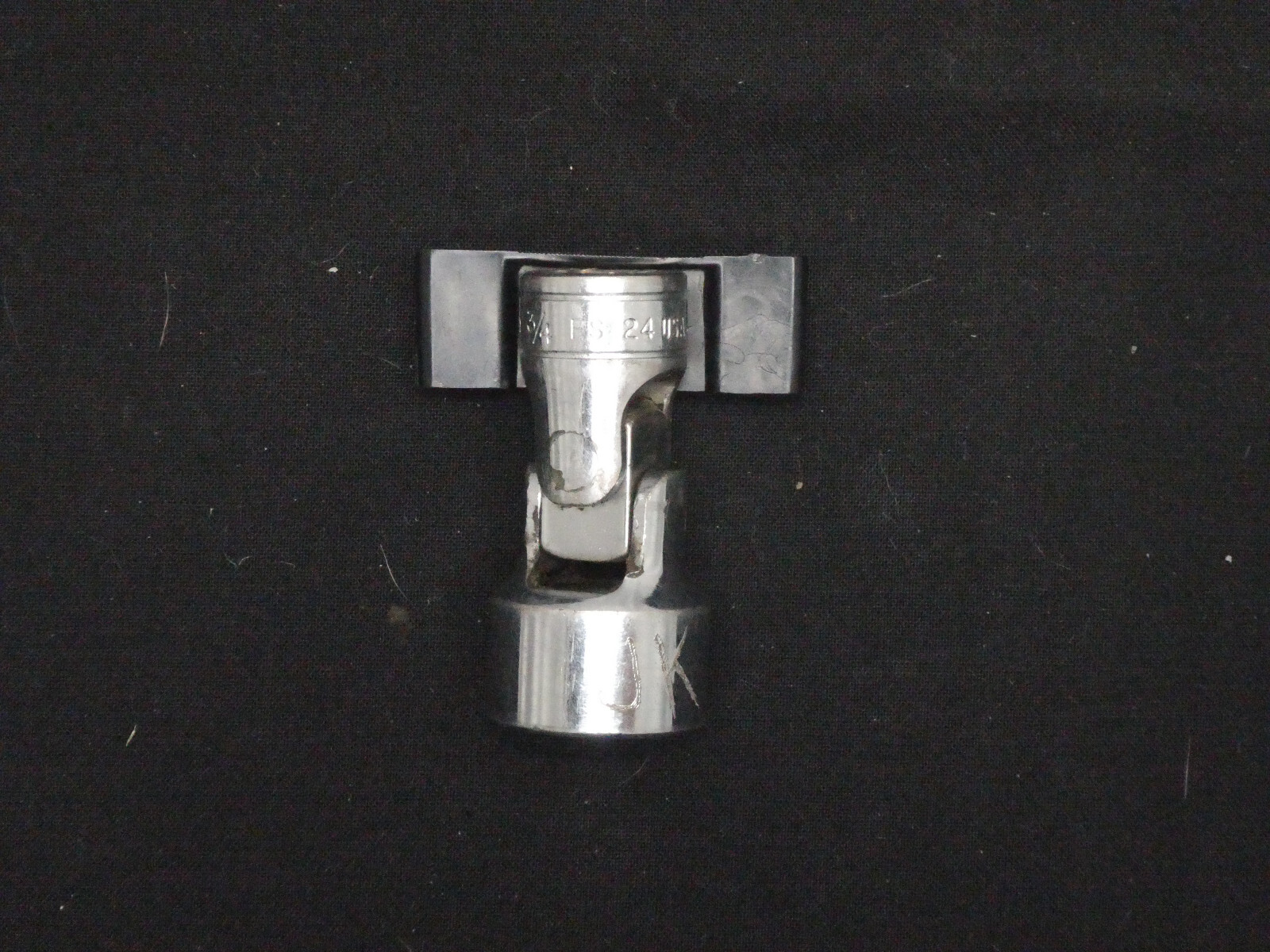 Snap-on Tools FS24 – 3/8″ Drive SAE 3/4″ 6 Point Universal Swivel Socket USA