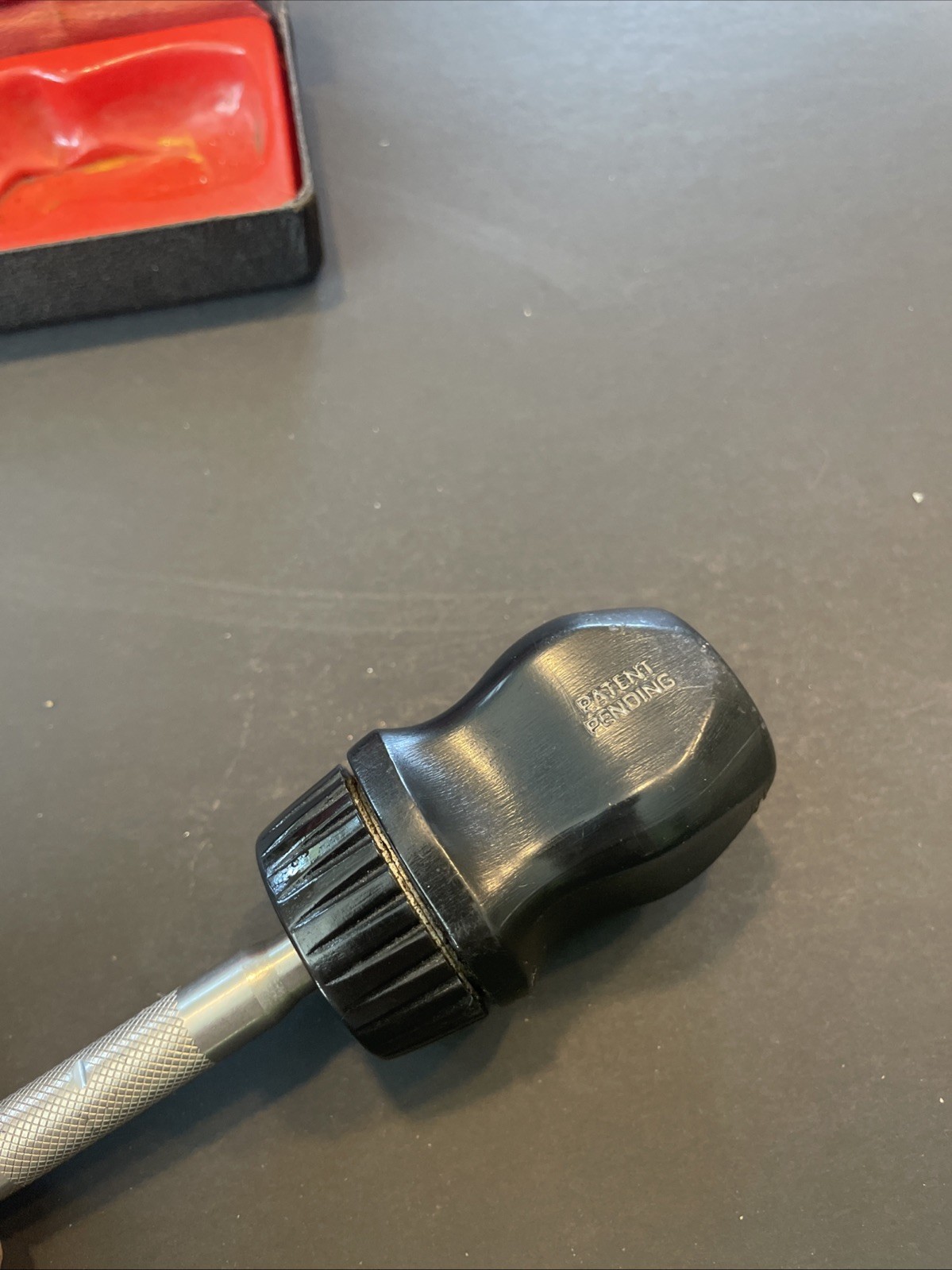 Snap-On SSDMR1 Ratcheting Magnetic Stubby Black Screwdriver With 13 Bits