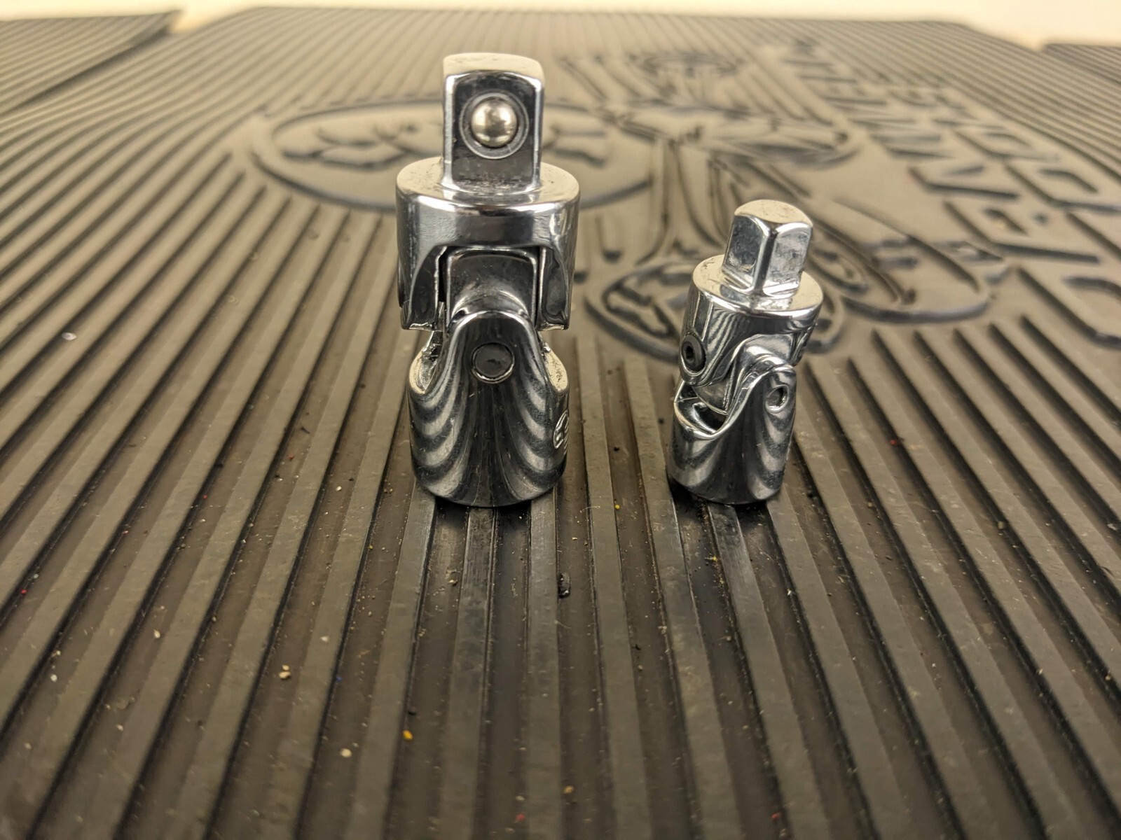 #aw677 Matco Tools Silver Eagle BUSEA 3/8″ AUSEA 1/4″ Chrome Universal Adapters