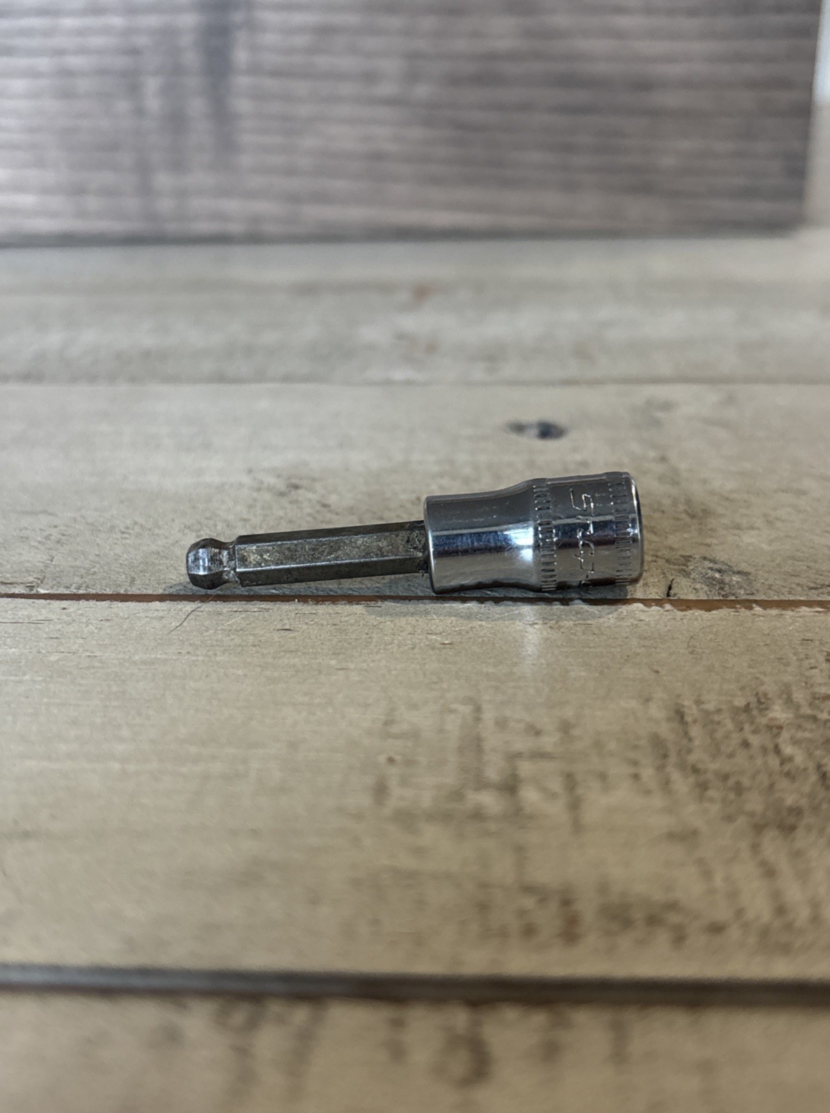 Vintage Performance Tool W80548, 1/2″ Drive 29mm Axle Nut Spindle Impact Socket