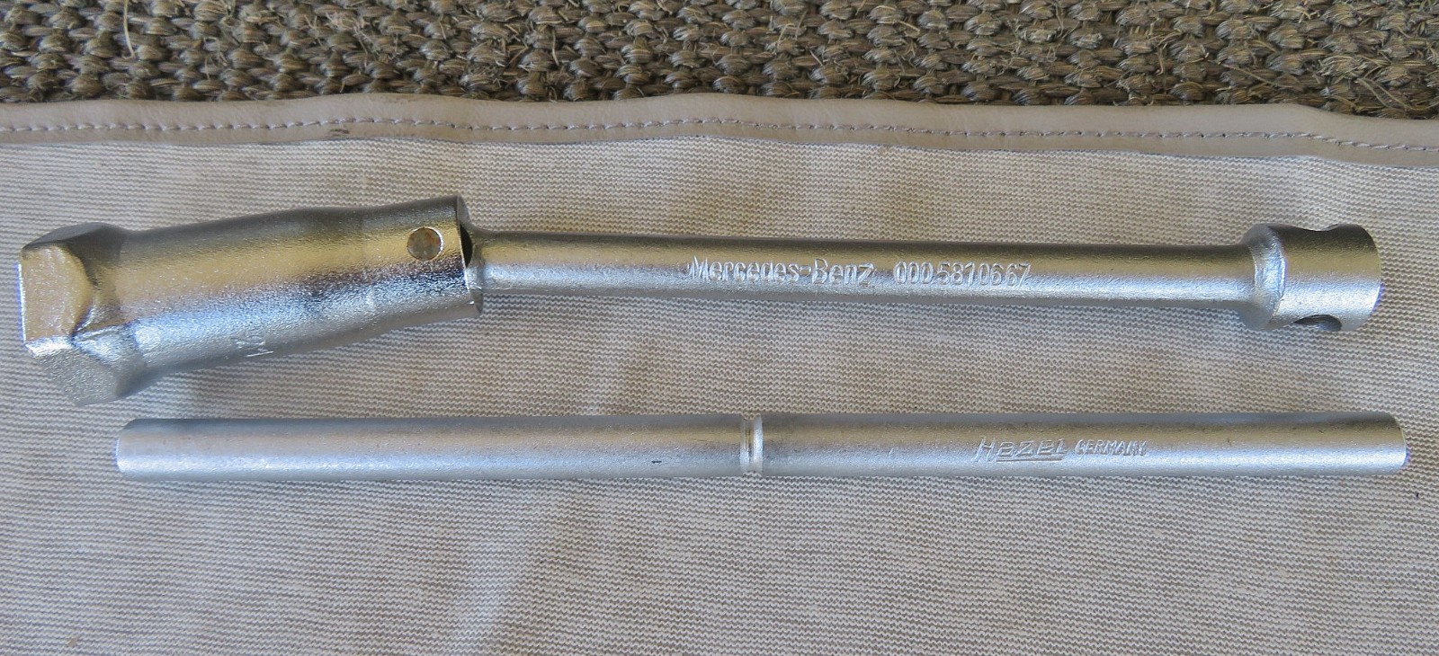 Mercedes OEM W113 230SL 250SL 280SL W111 ON BOARD TOOL KIT– ORIGINAL & COMPLETE