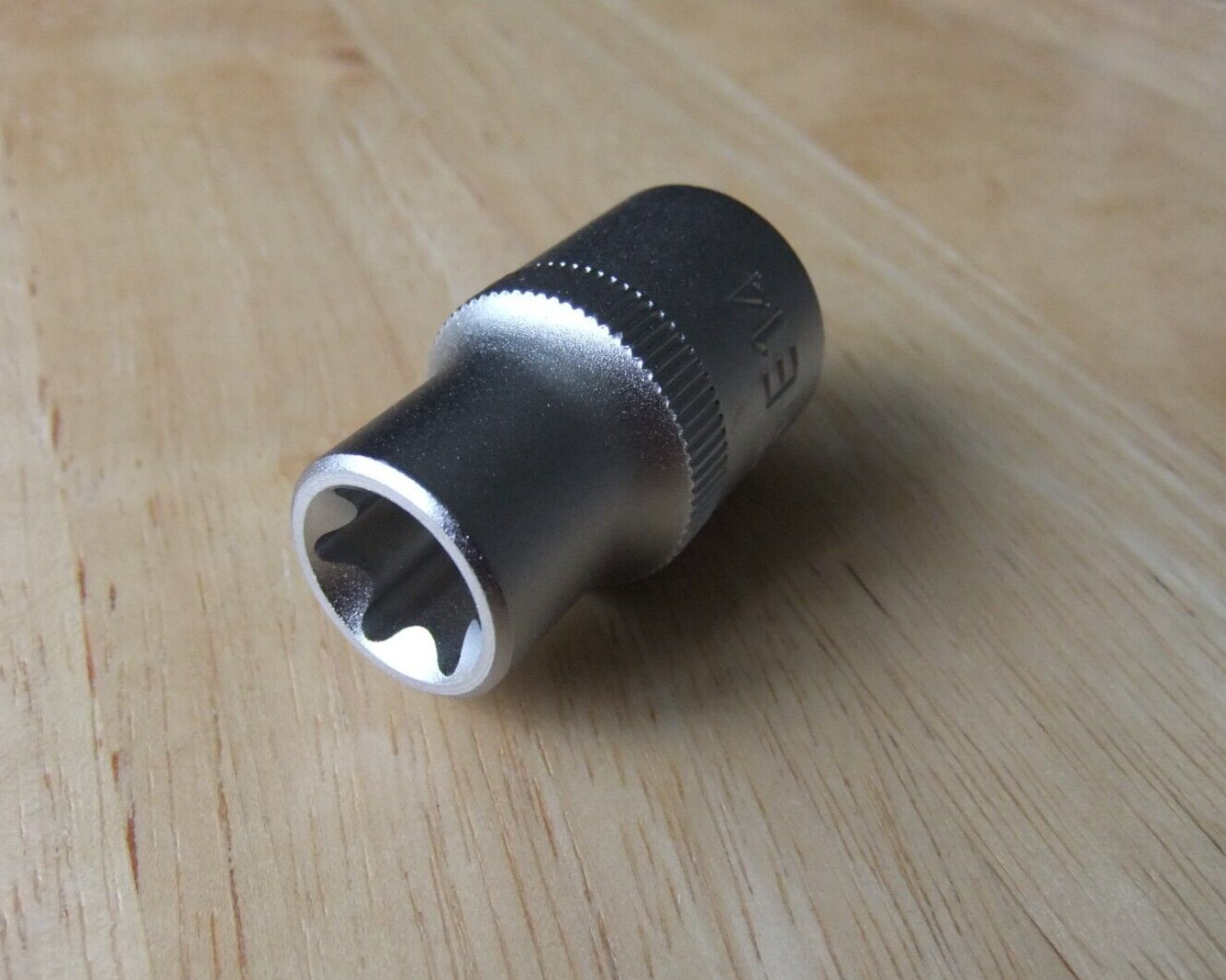 Welzh Werkzeug E14 x 1/2 Drive Chrome Vanadium External Star Socket – 38mm Long