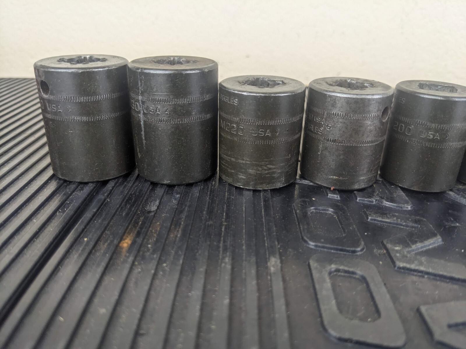 #az084 Snap-On 1/2″ Drive 6-Point Metric 10mm 24mm Shallow Impact Socket Set IMM