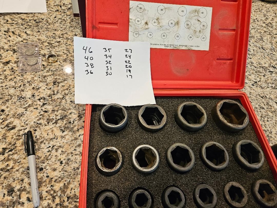Snap On 3/4 Drive, Sockets, Ratchets, T Bars, & Extensions READ BELOW. 65 Pieces