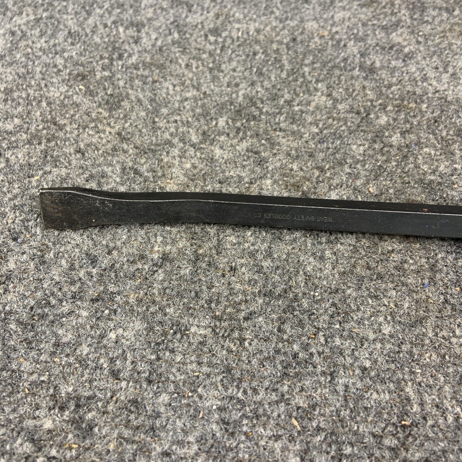 Matco Tools PBB12C 12″ Curved Tip Striking Handle Pry Bar Blue USA