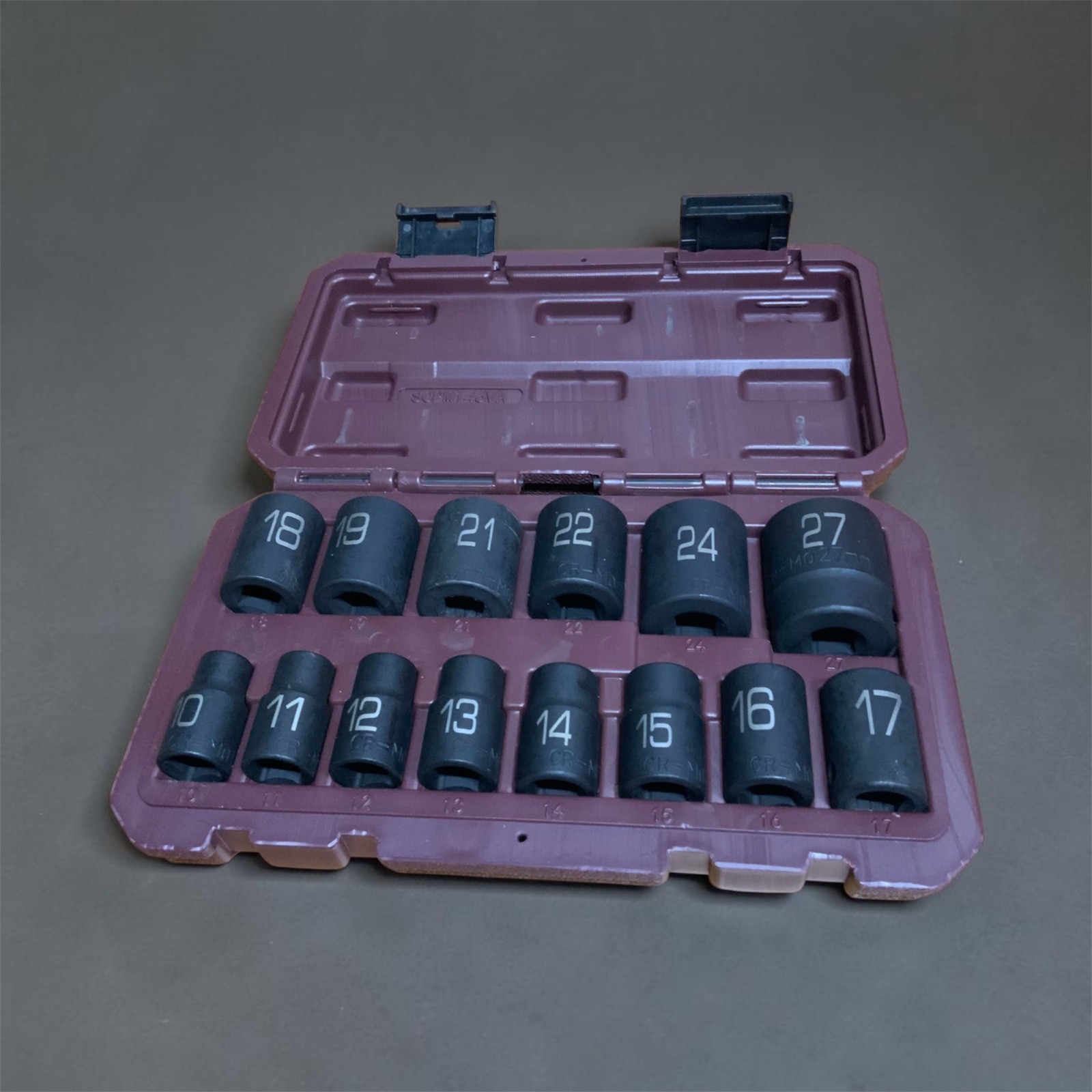 Matco Tools 1/2″ Drive 6pt Metric Impact Socket Set 14
