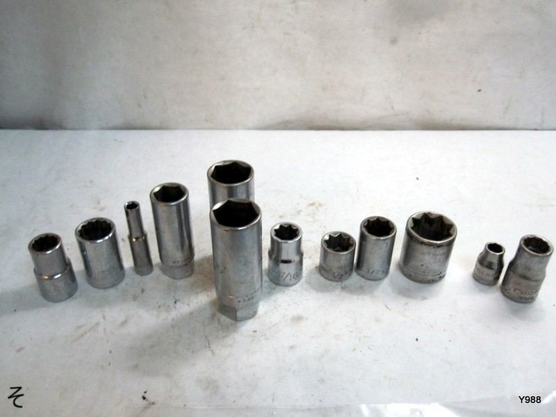 CRAFTSMAN set of 12 sockets mix lot see description