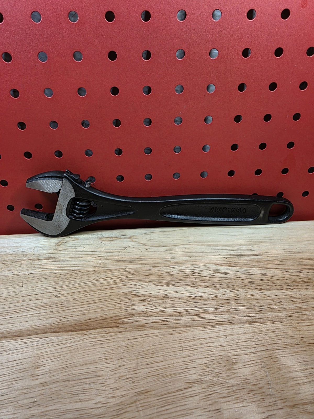 MAC TOOLS AWP10BA Black Adjustable Wrench 10″ Long NICE