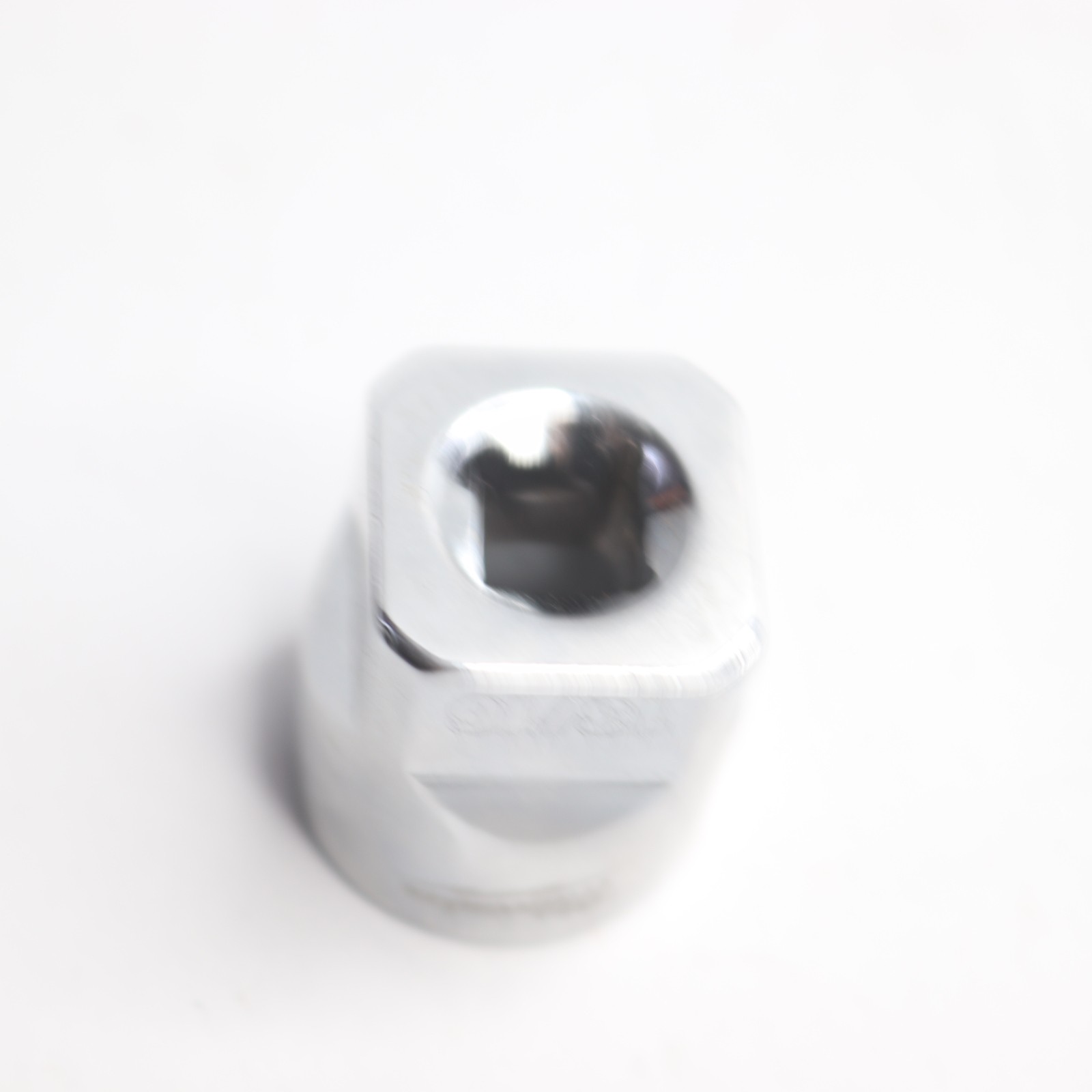 Milwaukee Shallow Standard Socket with 4 Flat Sides 6-Point 3/8″ Drive 13/16″