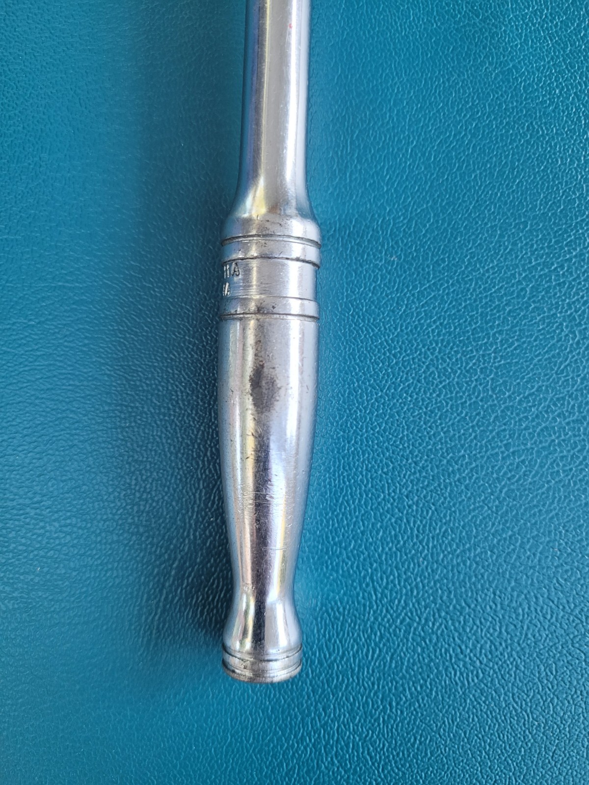 Snap-On Ratchet 3/8″ Drive 11″ Standard Grip Flex Head. F711A