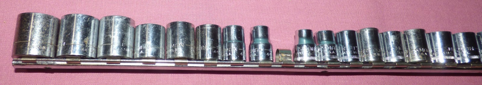 Vintage Craftsman USA 12pt 3/8” Dr Metric & SAE Socket Set 9-19mm, 3/8″-13/16″