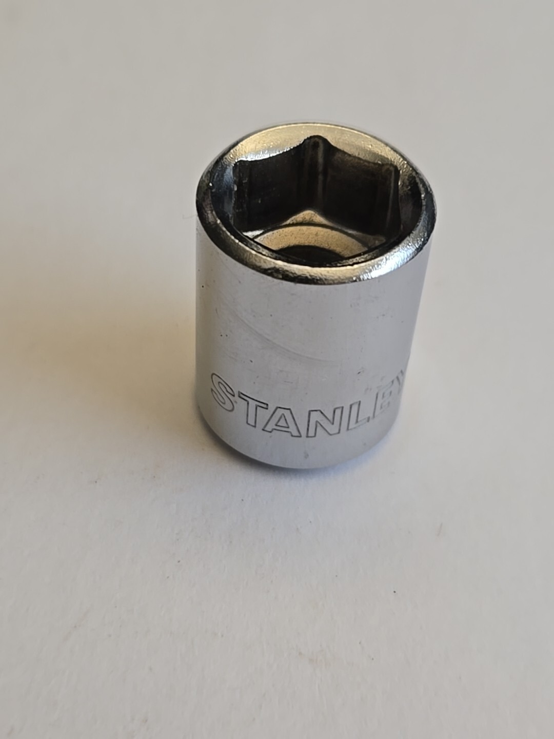 Stanley 1/2″ 6pt Socket 3/8″ Drive 86-264 Made in USA