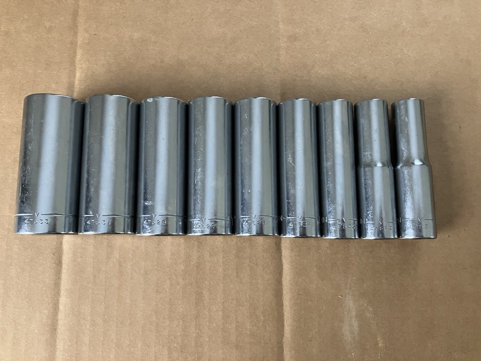 Craftsman Vintage SAE 16-Piece Deep 1/2in.+ 3/8in. Drive 12-Point Socket Set