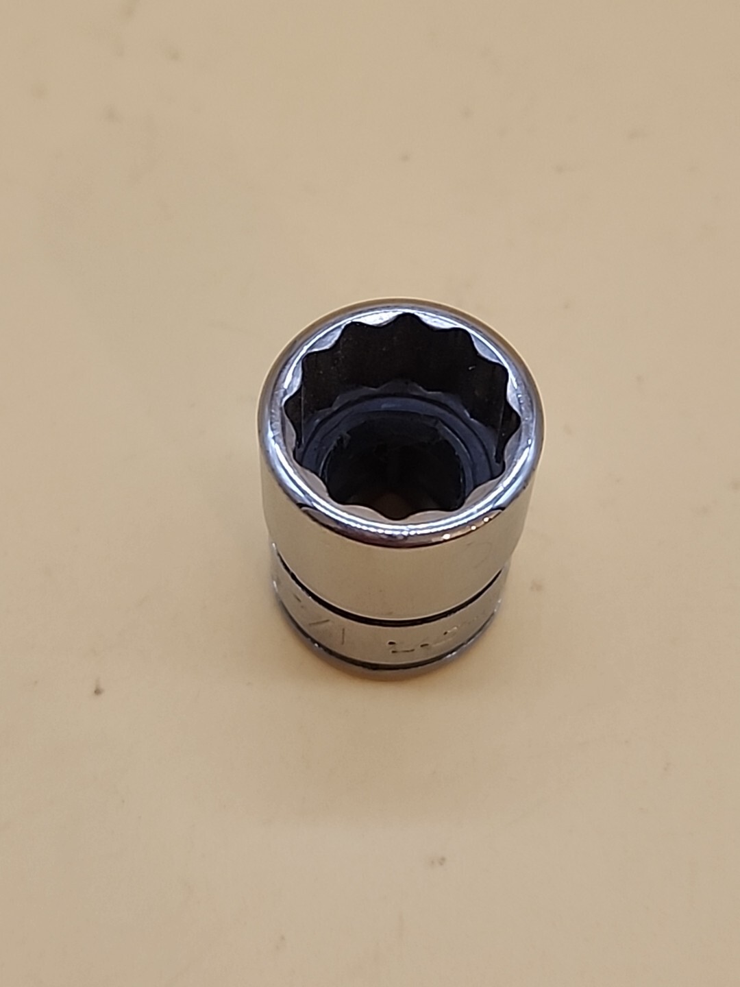 Snap-on Tools F161 1/2″- 3/8″ Drive 12pt Chrome Socket USA
